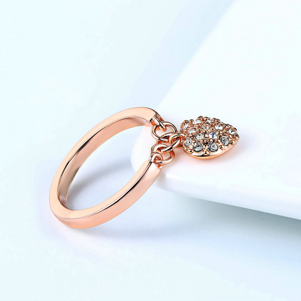 European and American Heart Pendant Shape Ring