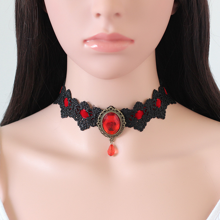 Women's Lace and Velvet Cloth Necklace Necklace