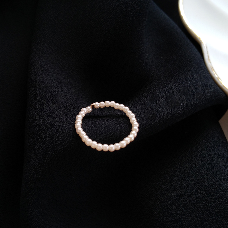 Ladies Beauty Niche Pearl Beaded Ring