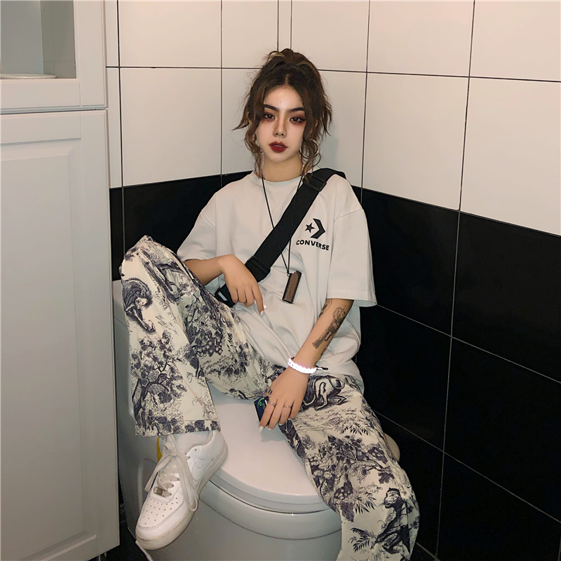 Loose Straight Leg Pants For Men And Women In A Retro Ink Print