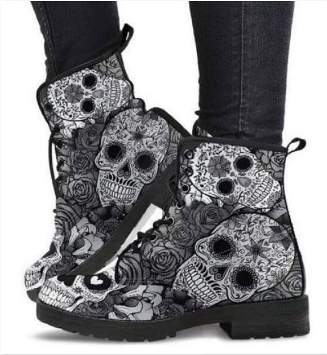 Amazing Skulls Women's Boots