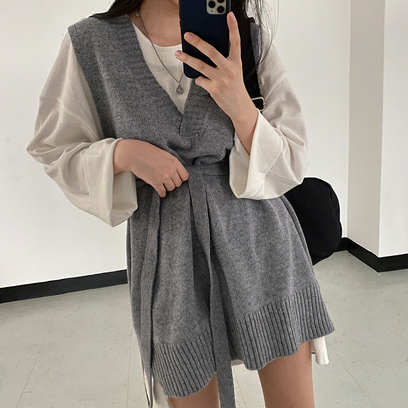 V Neck Sleeveless Sweater Vest Knitted Dress With Belt
