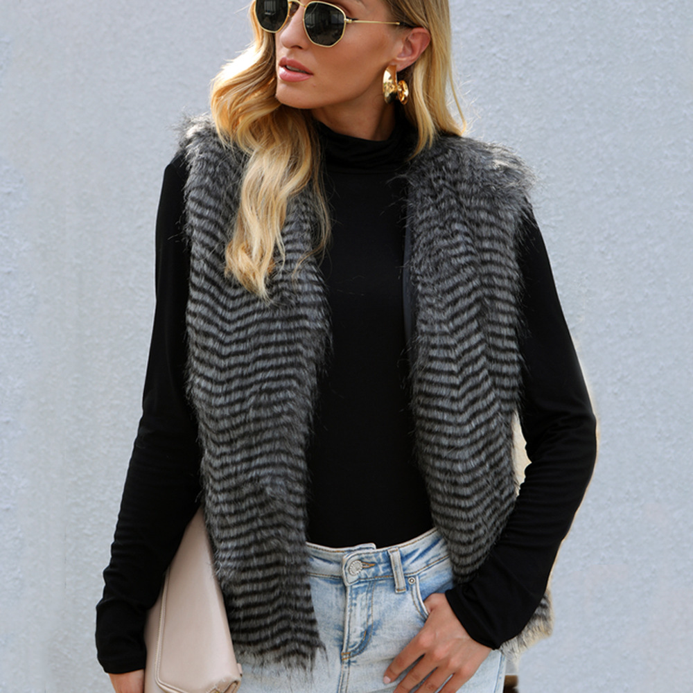 Peacock-like Wool Women's Padded Vest Jacket