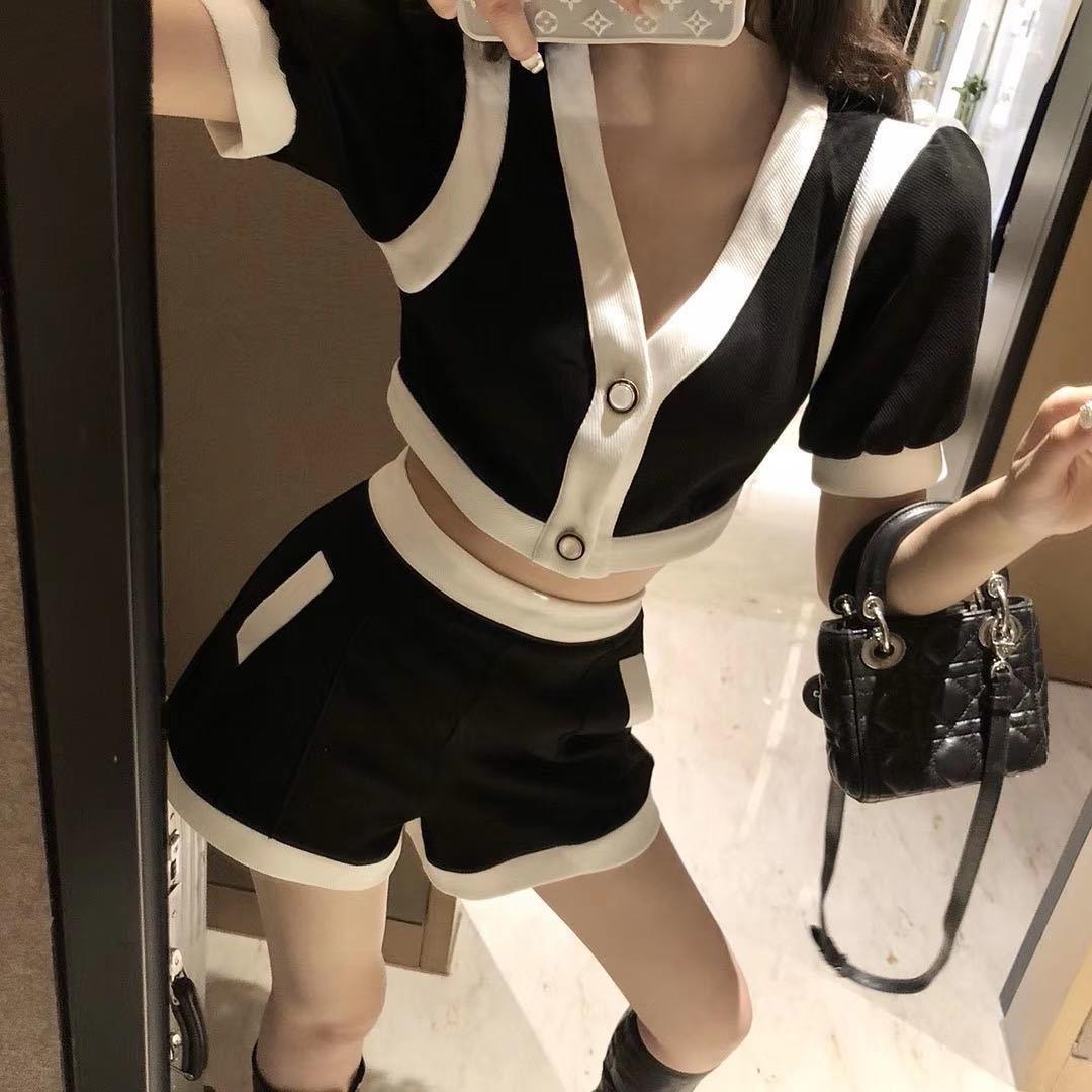 Sexy V-neck Short Sleeve Color Matching Navel Top