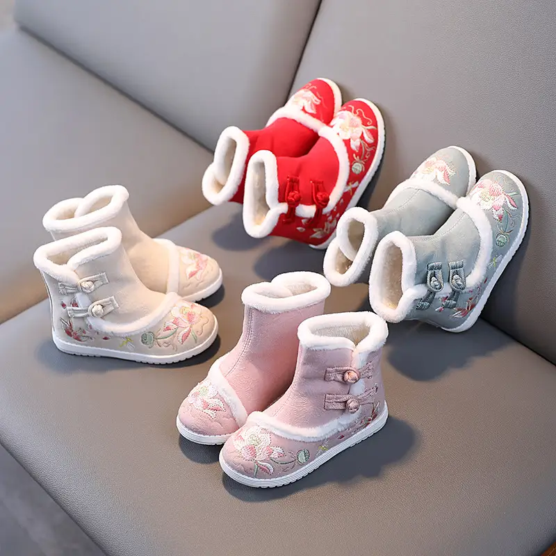Hanfu Girls Embroidered Old Beijing Snow Boots