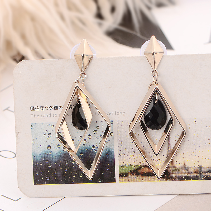 Temperament Net Red Long Silver Needle Earrings