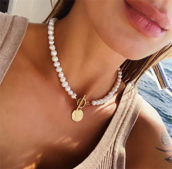 Portrait Round Coin Pendant Pearl Chain Necklace