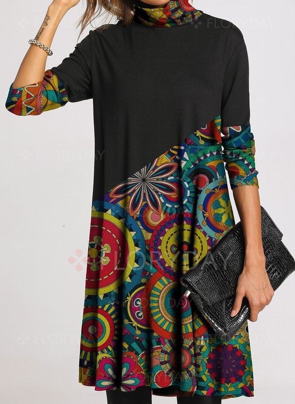 Round Neck Printed Long-Sleeved Large Swing Dress