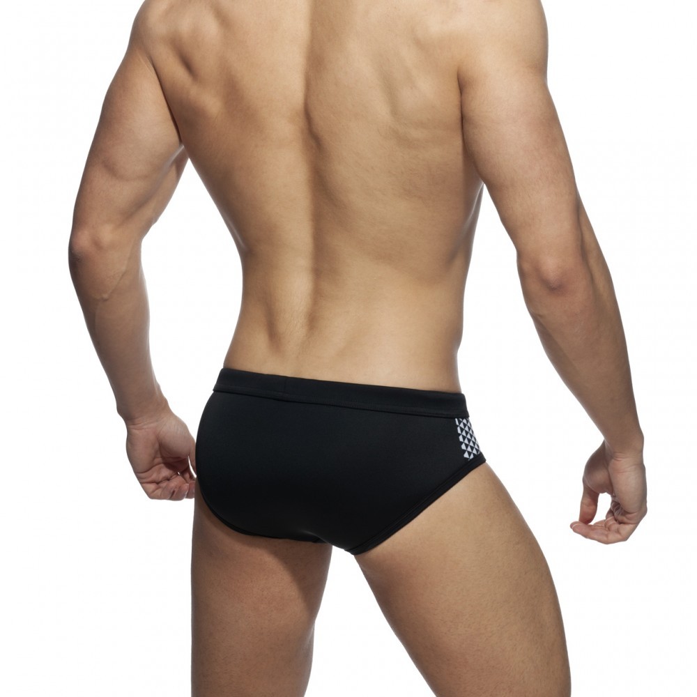 The New Swimsuit Has a Low Waist Triangle