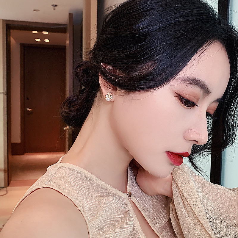 Simple, Small And Personalized Bee Pearl Earrings