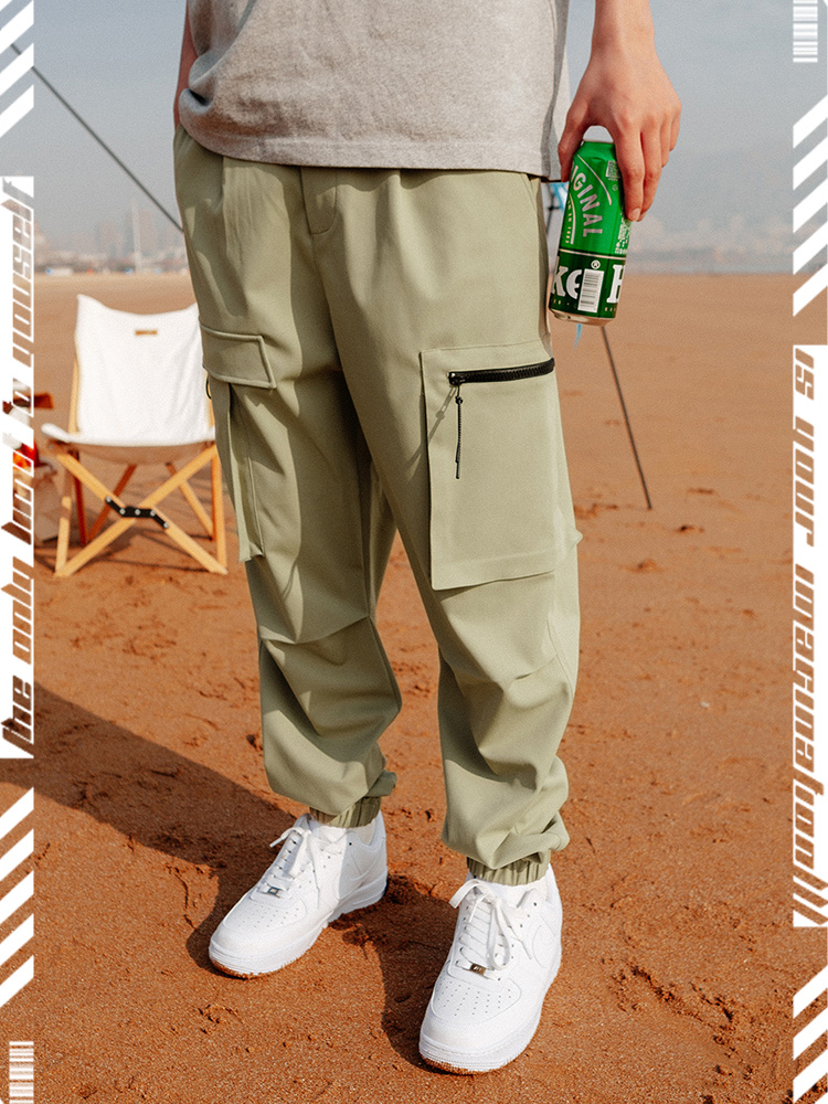 Solid Color Loose Big Pockets and Three-Dimensional Overalls