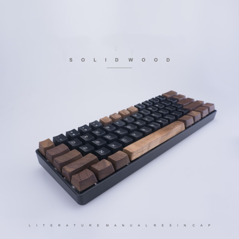 لوحة مفاتيح ميكانيكية من خشب الجوز الأسود الصلب مع أغطية مفاتيح خشبية