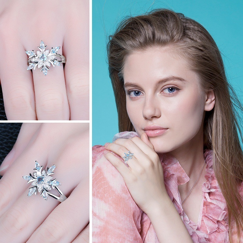 European And American Zircon Light Blue Snowflake Ring
