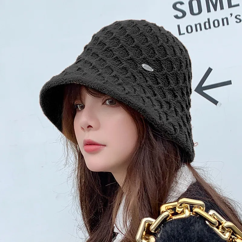 Women's Solid Color Knitted Dome Bucket Hat - Black