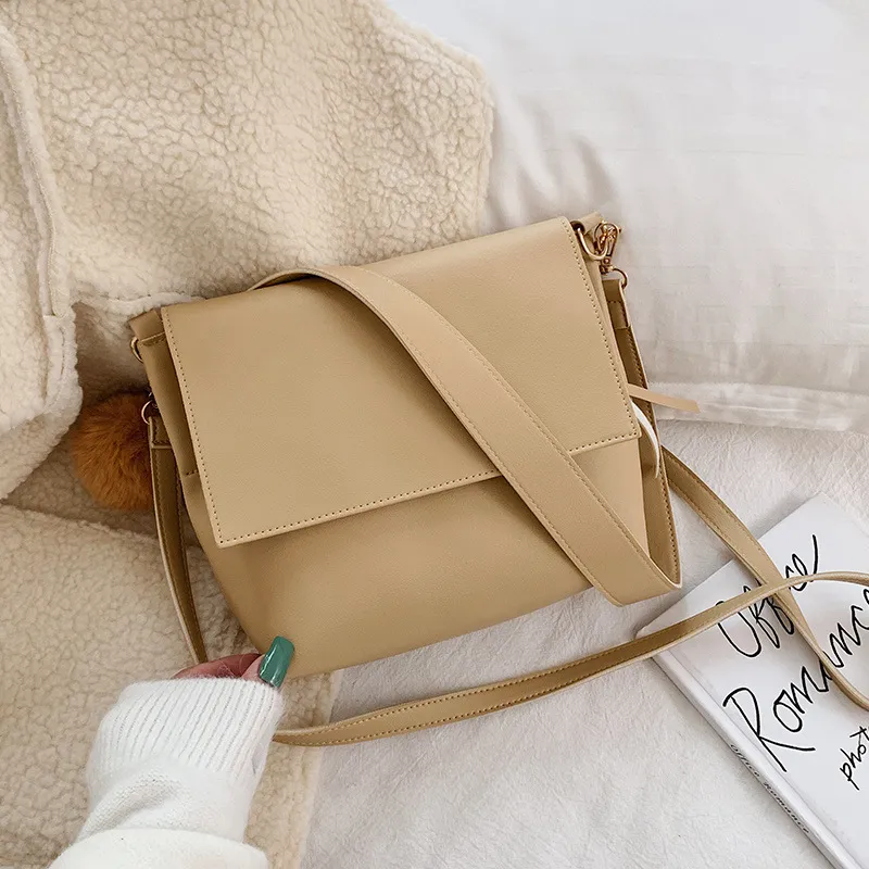Korean Style Simple All-Match Messenger Handbag - Khaki