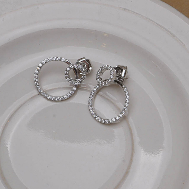 Fashion Temperament Super Flash Rhinestone Round Back Hanging Earrings