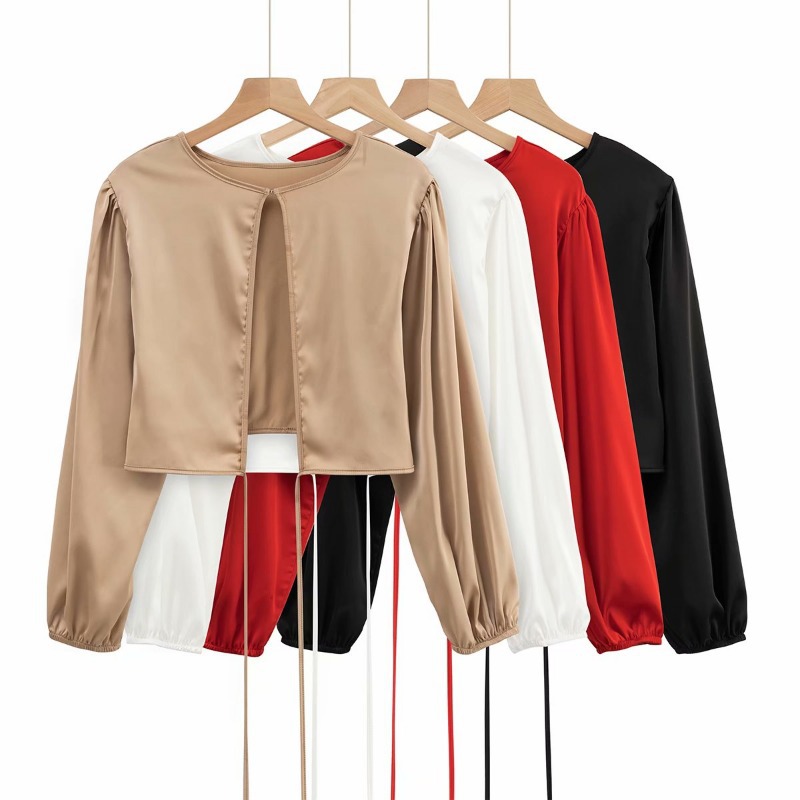 Women's slim-fit women's satin top with round neck on both sides