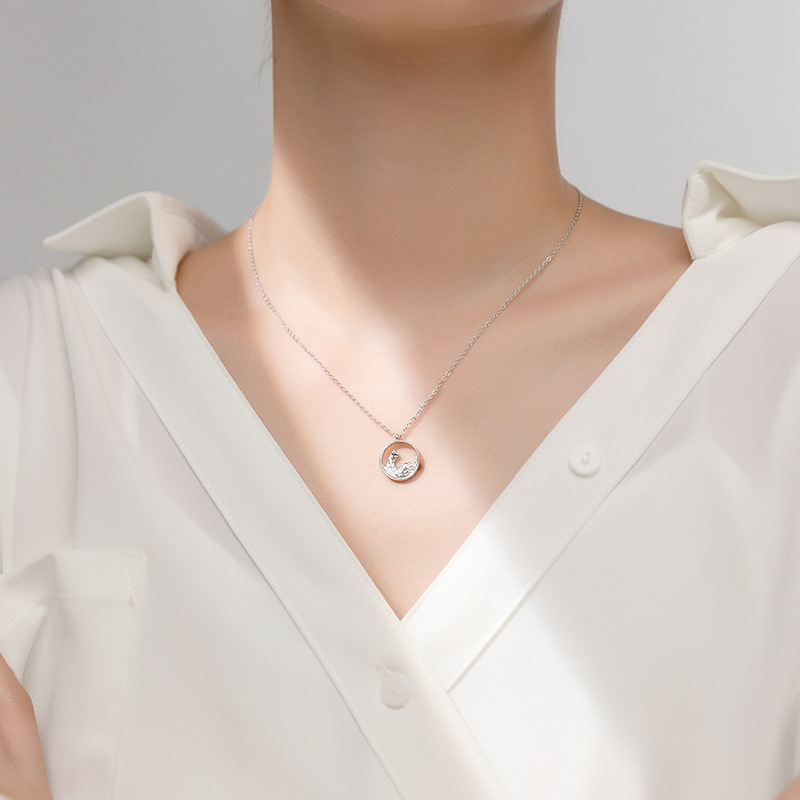 The New Eachother Simple Retro Couple Necklace