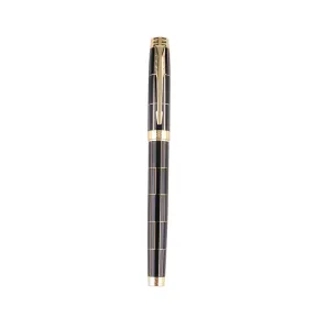 Close up of the pen nib