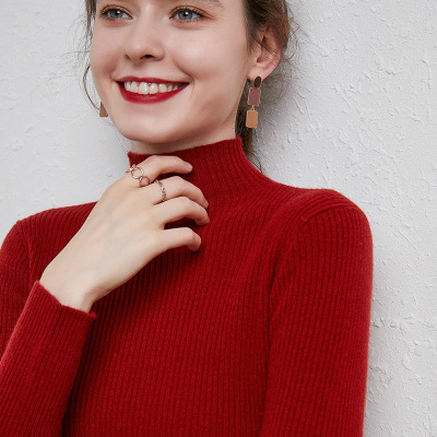 Semi-Turtleneck Pull Slimming Knit In Solid Color