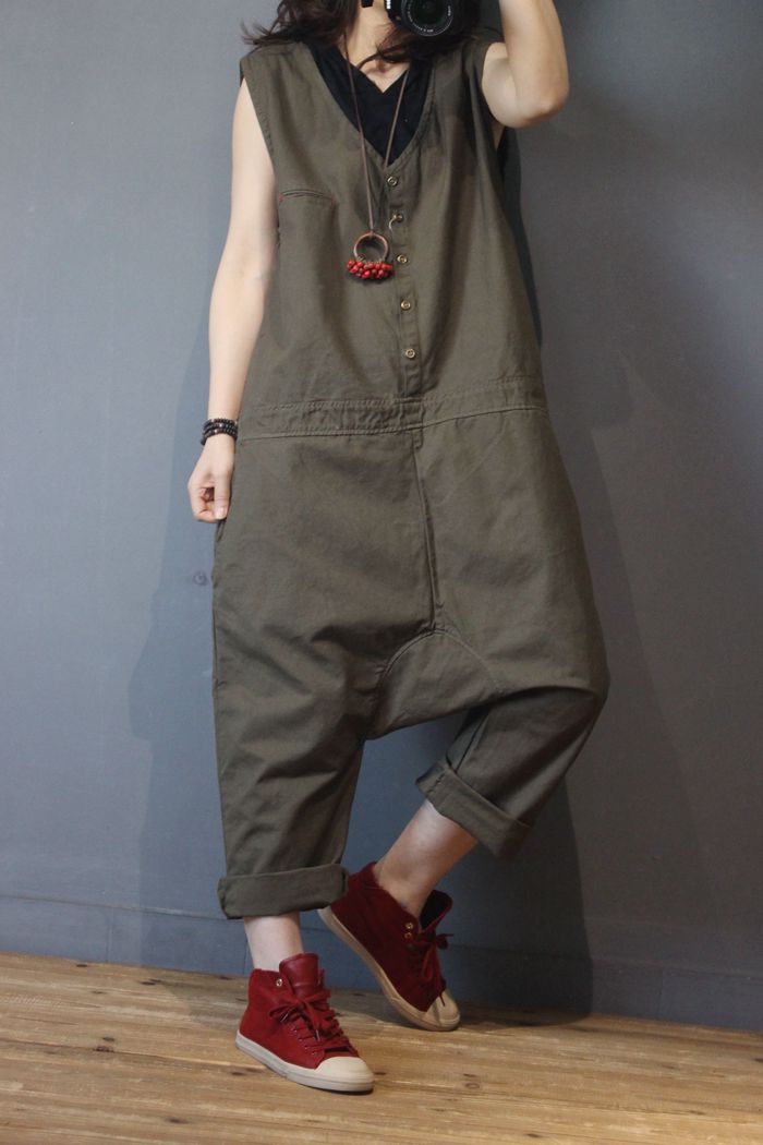 Casual Tooling Loose Large Sleeveless Jumpsuit