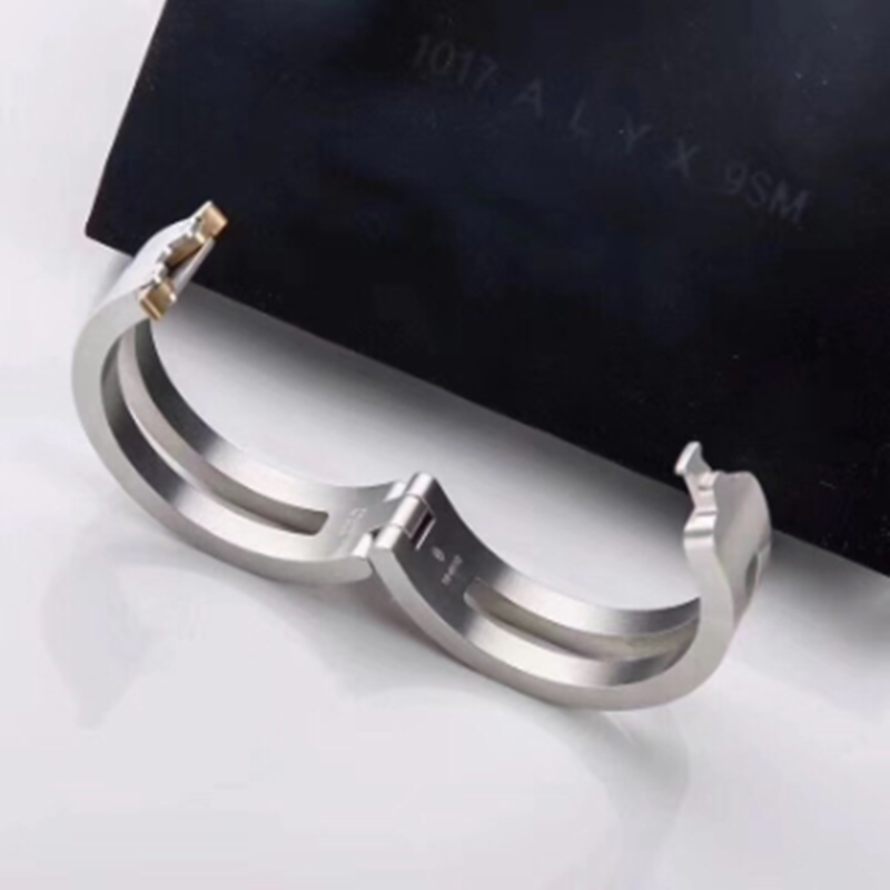 Industrial Function Wind Metal Lock Buckle Bracelet