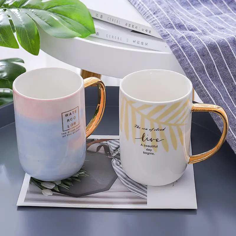 Creative Style of Gold Art Student Couple Drinking Cup