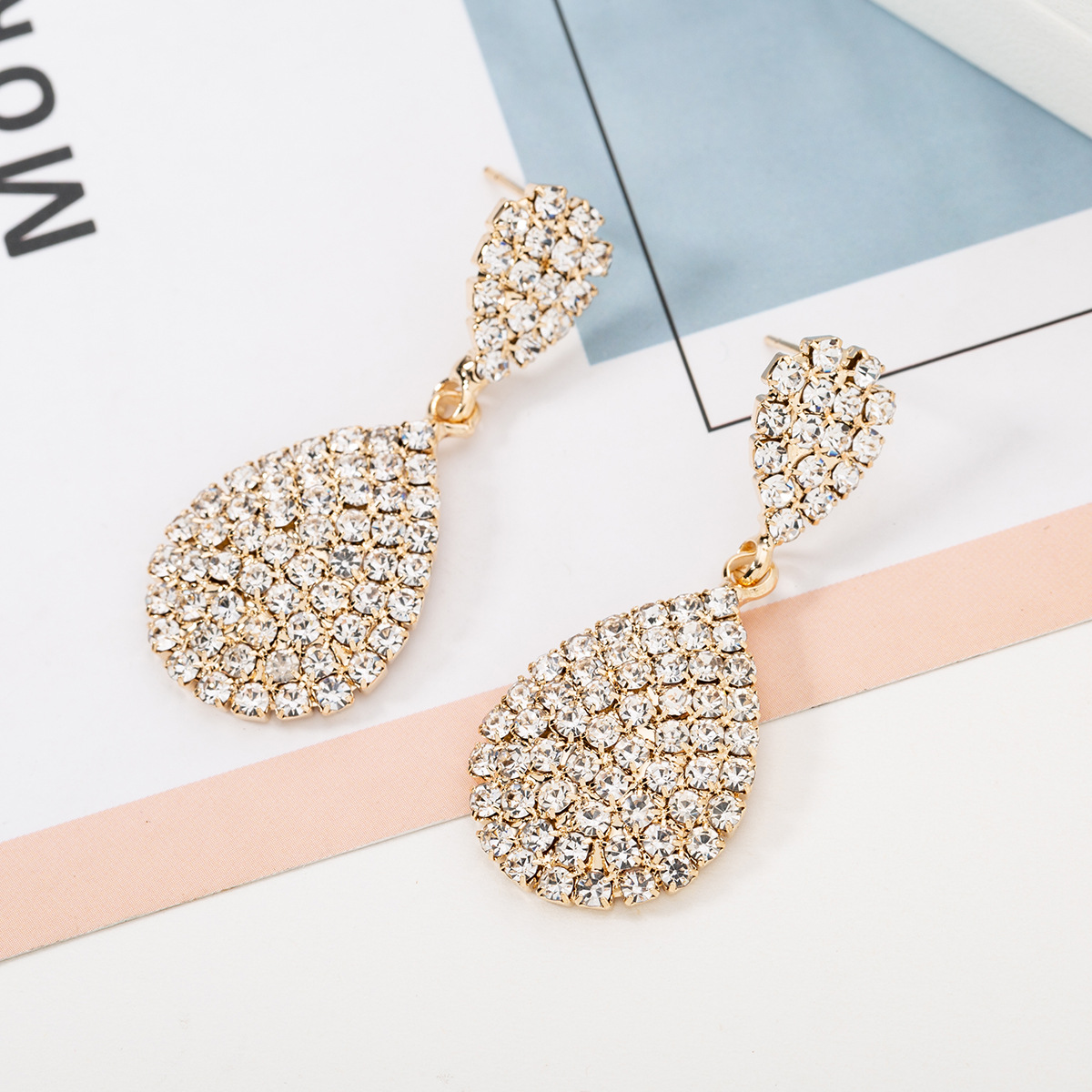 Rhinestone Claw Chain Drop Stud Earrings