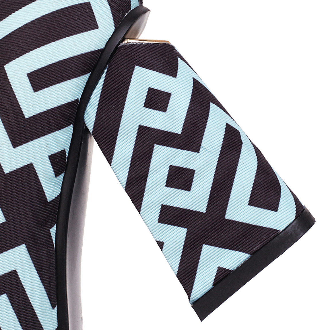 Printed Single Shoes with Light Pointed Toes and Thick Heels