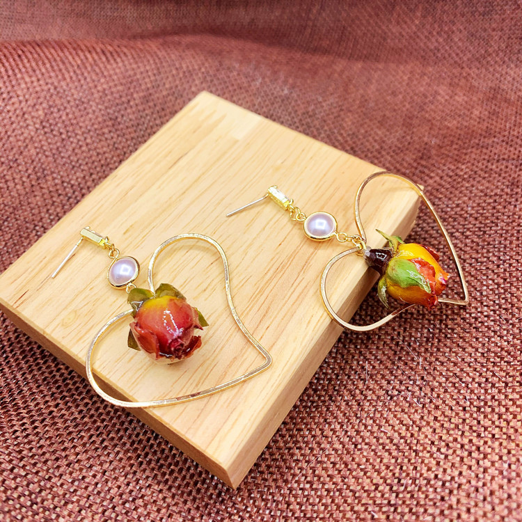Autumn And Winter Wild Flower Earrings Mori Series