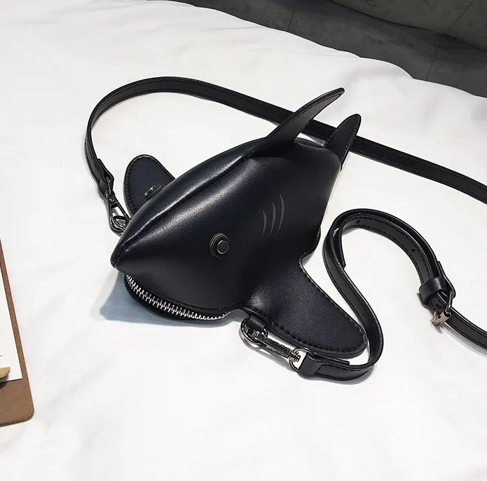 Shark Lovers - Shark Shaped Handbag - Black