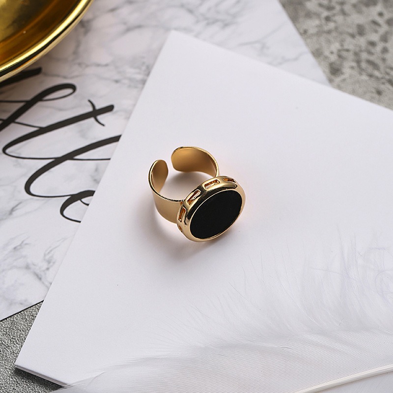 Japanese and Korean version of the round decorative ring Female exaggerated index ring personalized hipster black velvet ring  ring
