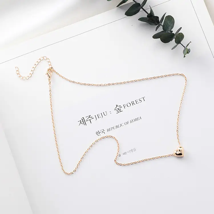 Korean version of the  and versatile small heart heart love necklace clavicle chain