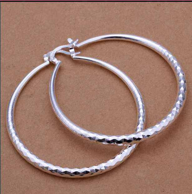 Trendy fashion retro European and American pineapple earrings