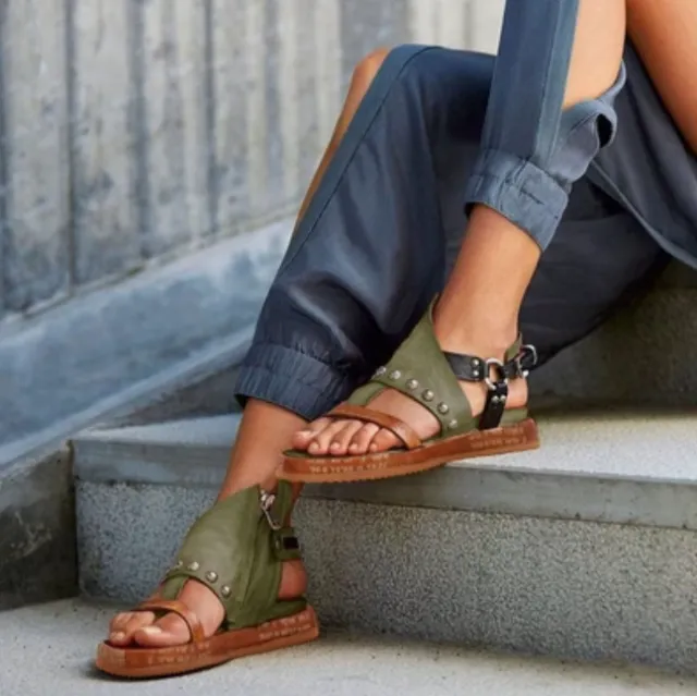 Soft bottom vintage sandals Green - Shop at LoveMi