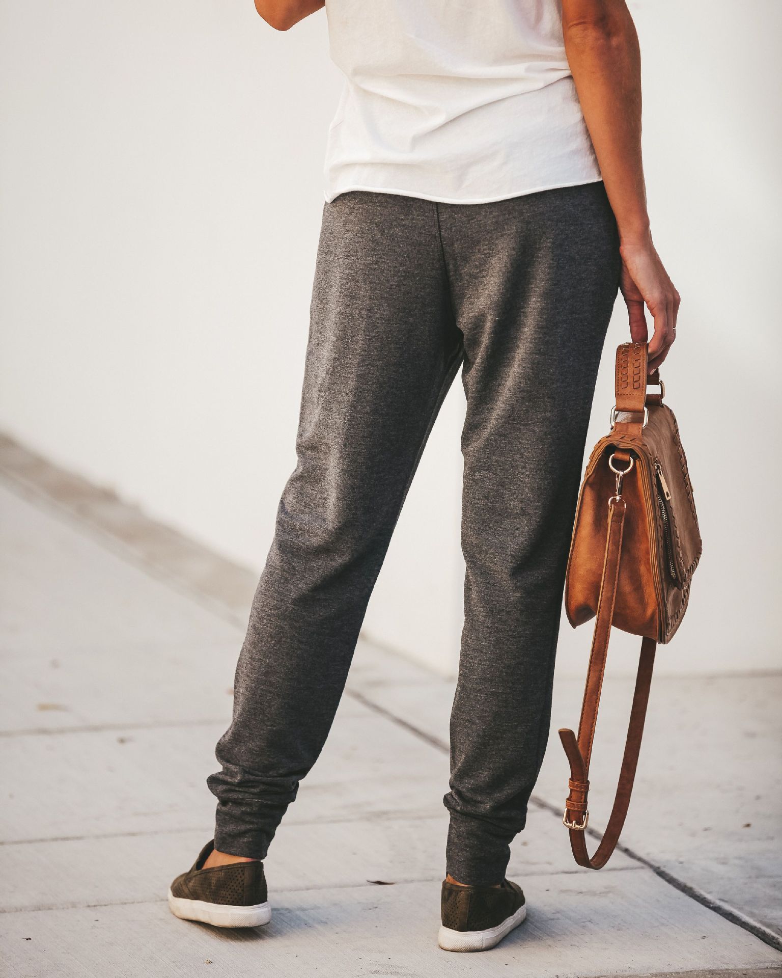 Elastic drawstring trousers