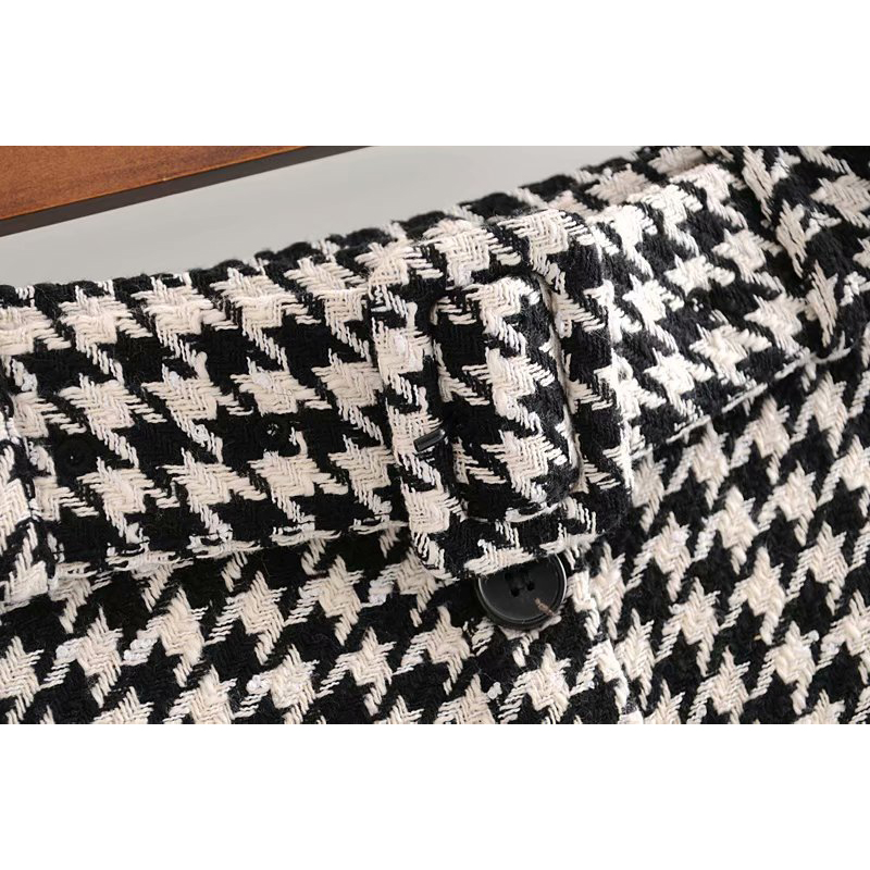 Houndstooth skirt and hip skirt