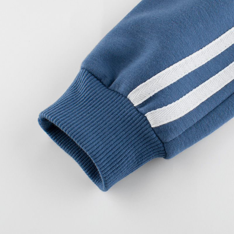 Two-piece children's sportswear