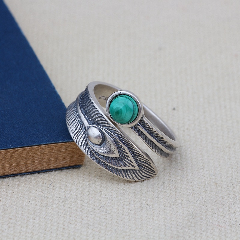 Ethnic fengfeng wearing peony ring