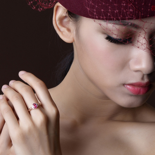 Rose Red Fancy Gem Hollow Ring