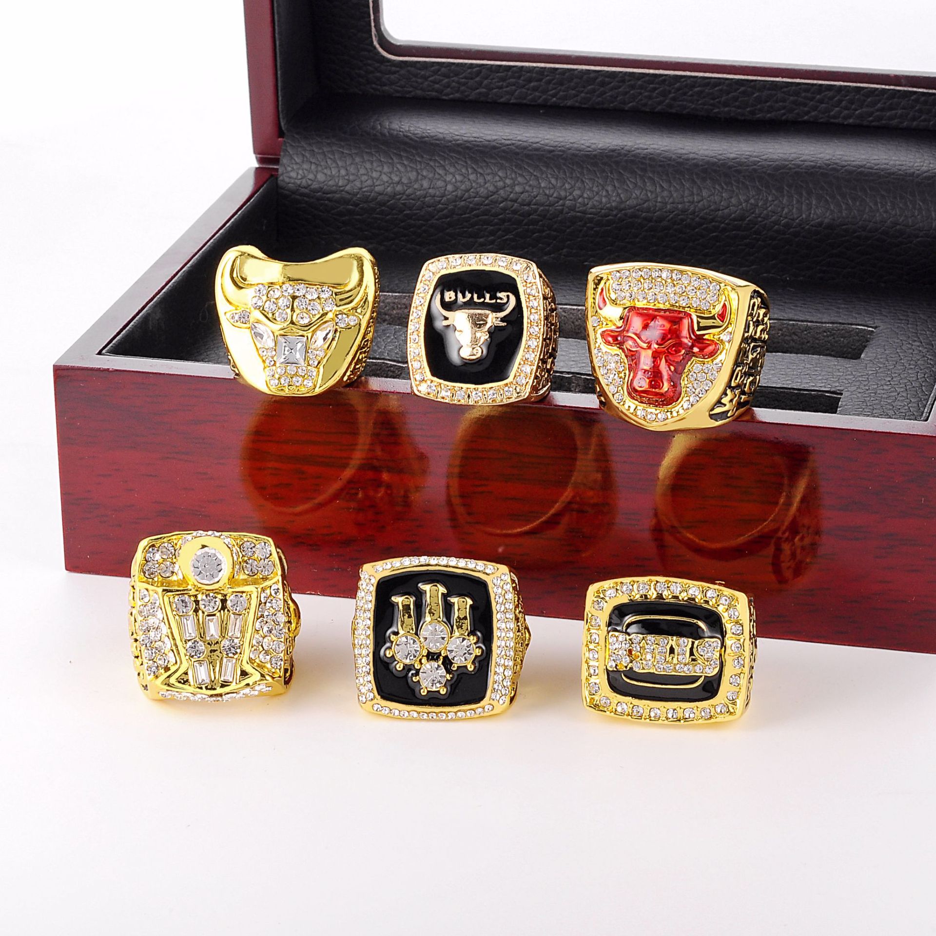 Chicago Bulls Total Men's Ring Wooden Box Set