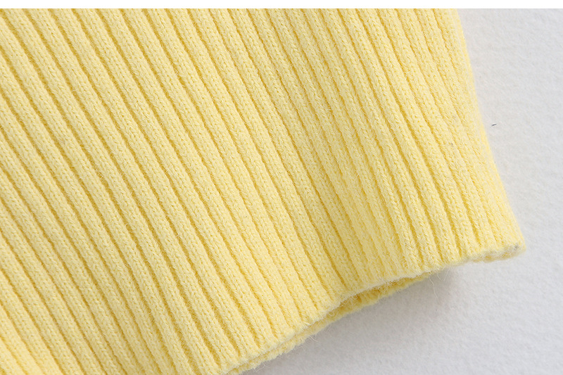 Camisole with umbilical cord inside