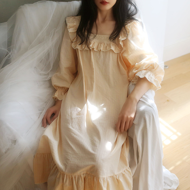 Palace princess style nightgown