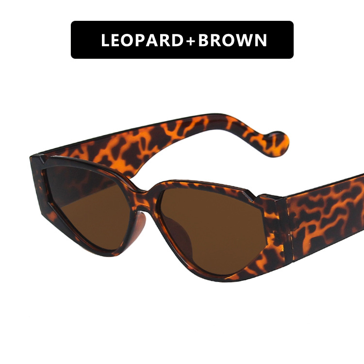 Leopard brown