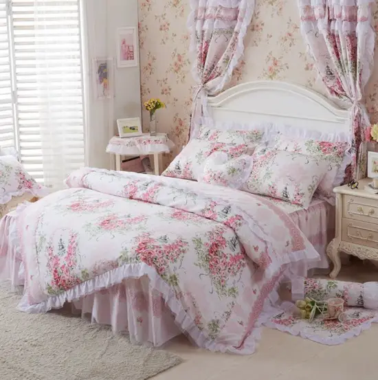 Princess style summer four-piece lace duvet cover