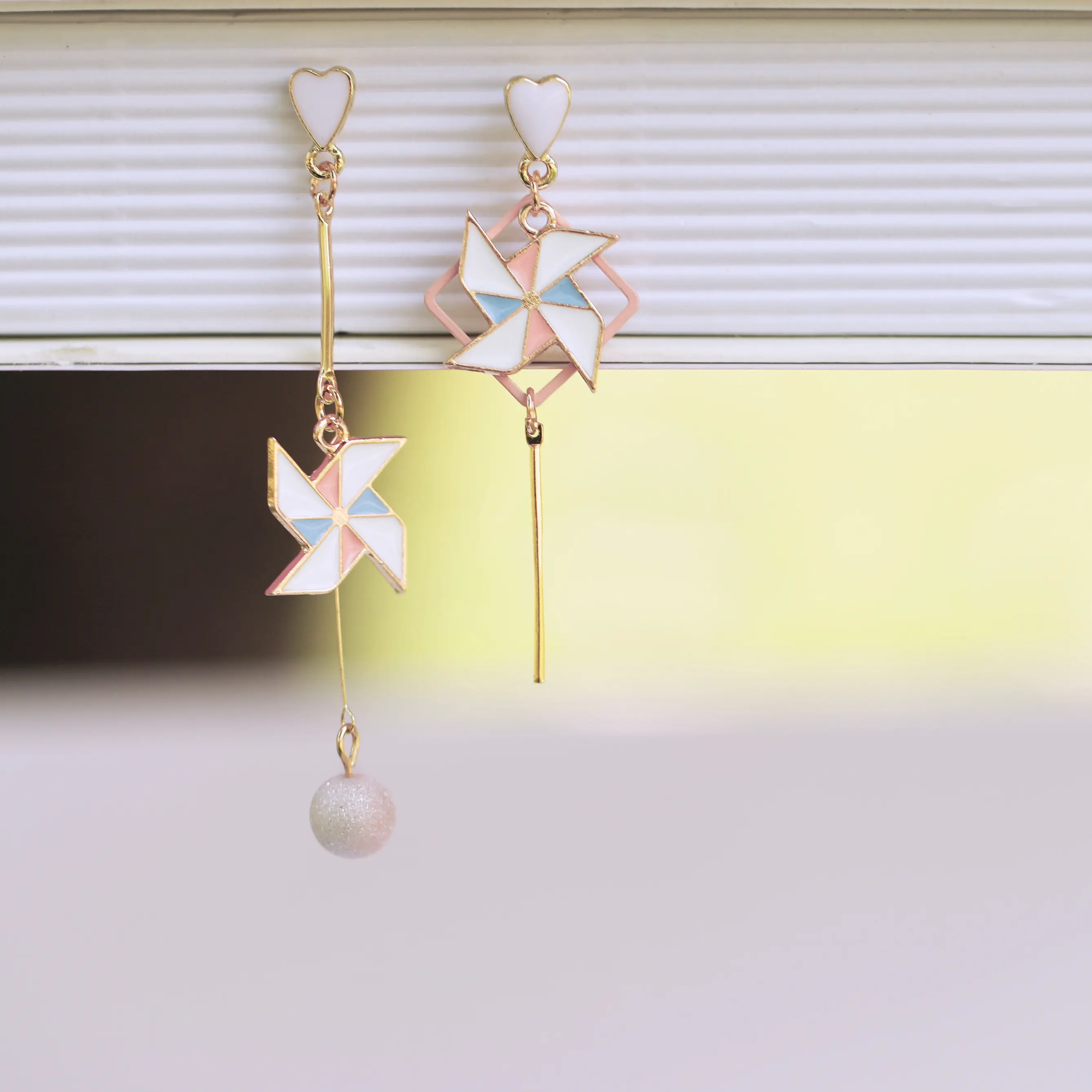 Windmill ear studs