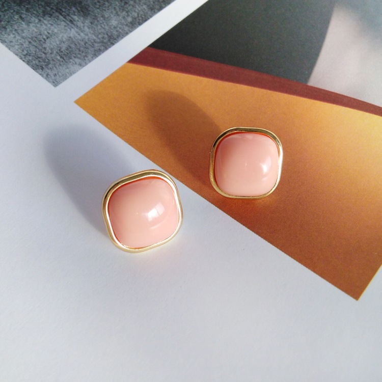 All-match metal earrings