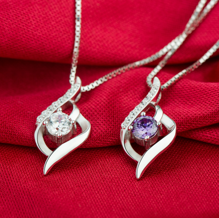 Female 925 Sterling Silver Necklace heart-shaped pendant, Korean Korean jewelry stars with the first fashion jewelry wholesale