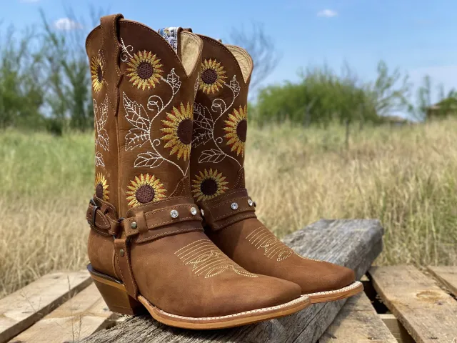 Warm boots in autumn and winter Brown - Shop at LoveMi