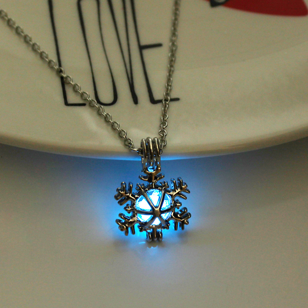 Luminous Snowflake Pendant Necklace